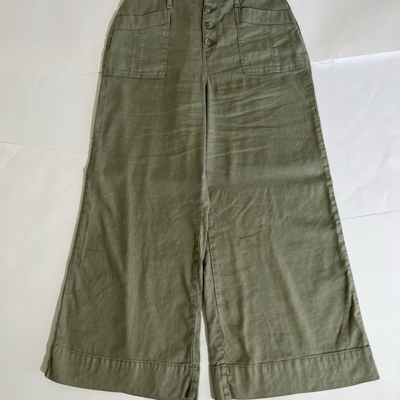 Evereve Joelle Stretch Linen Olive Wide-Leg Crop Pants - Picture 12 of 15
